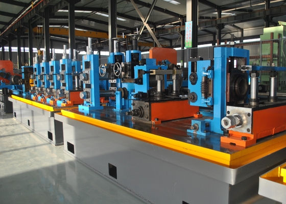 Máquina de fabricação de tubos de aço carbono de costura recta