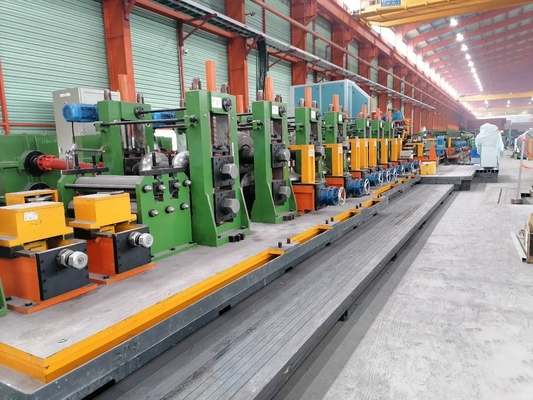 Máquina de fabricação de tubos quadrados ERW 25t / hora Espessura 8mm