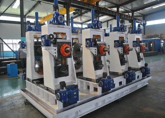 Linha de produção soldada automática da tubulação/tubulação de aço que faz a máquina