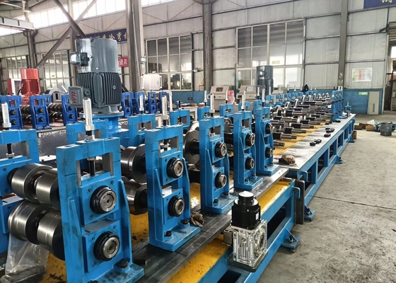 Máquina de fabricação de tubos de aço galvanizados para telhados de metal 80m/min