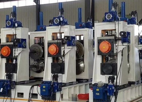 50 X 50 - 100 X 100 mm Linha de produção de tubos soldados de alta precisão