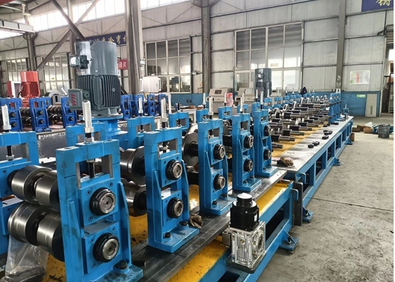 Moinho de tubos soldados de alta frequência para a produção industrial de aço ligado
