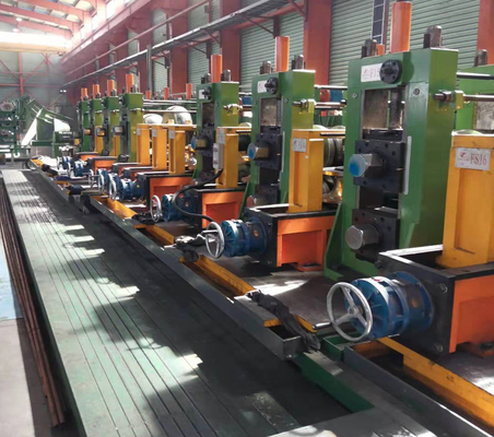 Máquina de fabricação de tubos soldados controlados por PLC para tubos de aço carbono