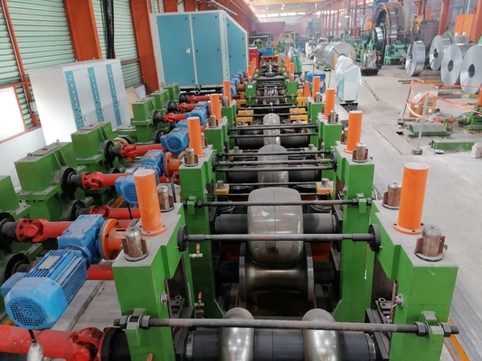 Máquina de fabricação de tubos quadrados ERW 25t / hora Espessura 8mm