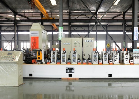 100X100Mm Máquina de moagem de tubos totalmente automática de alta precisão Inclui rolos