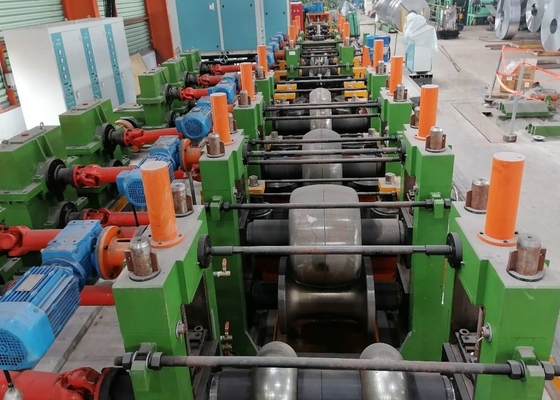 114Mm Min Espessura 1,5Mm Máquina de tubo de liga baixa linha de produção de tubo de aço de alta produtividade