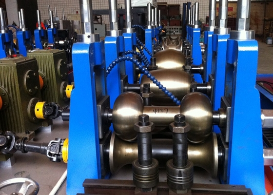 Linha de produção de tubos de aço carbono de espessura de 4 mm 380v 650KW 1 ano de garantia