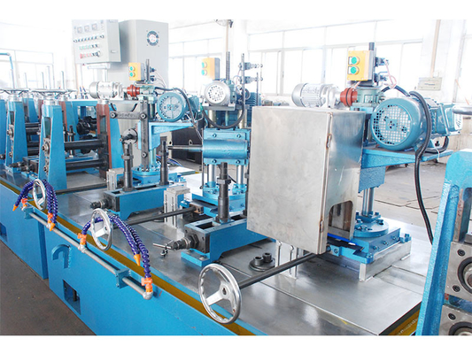 Máquina de fabricação de tubos de aço eficiente