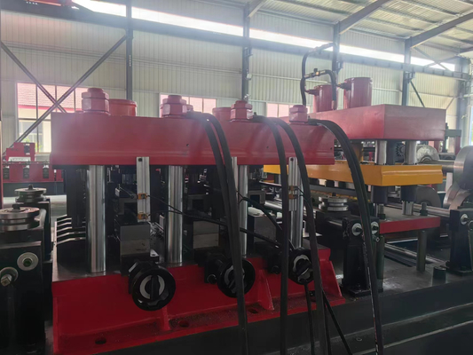 Máquina de fabricação de tubos de aço eficiente 380V 3 Fase 50Hz Potência 7.5KW