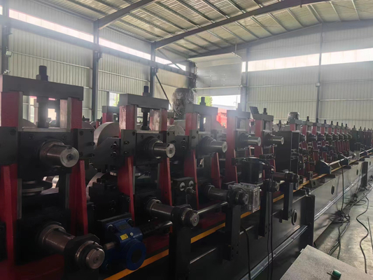 Máquina de fabricação de tubos de aço eficiente 380V 3 Fase 50Hz Potência 7.5KW