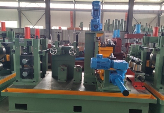 Máquina de moldagem automática de tubos de costura recta Soldada Utilizador de mudança rápida