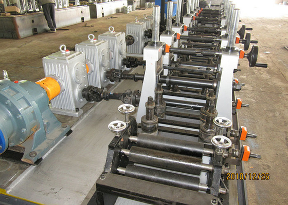Máquina de fabricação de tubos de aço de materiais D2 de alta precisão quadrada
