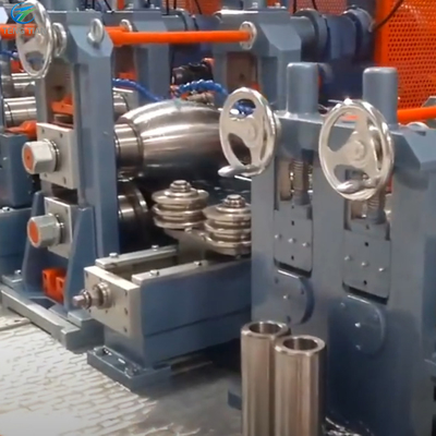 Máquina automática de moldagem de tubos para tubos redondos