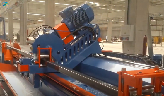 Máquina automática de moldagem de tubos para tubos redondos