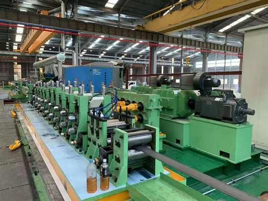 Máquina de fabricação de tubos de aço com ecrã táctil