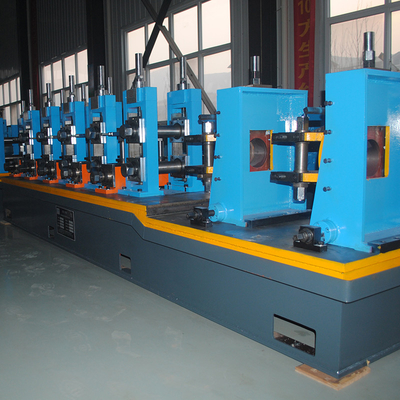 Máquina de fabricação de tubos metálicos de utilização múltipla para construção de infraestruturas