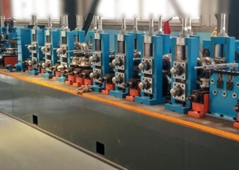 Máquina de fabricação de tubos quadrados de solda Hf Linha de produção de tubos de aço totalmente automática