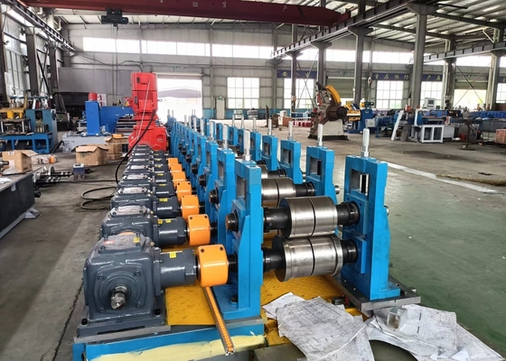 Máquina de fabricação de tubos de aço galvanizados para telhados de metal 80m/min