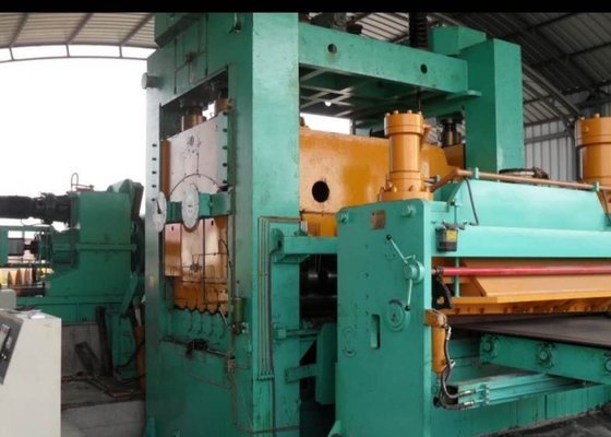Largura de bobina Max 1650Mm Peso Max 30T Máquina de corte de aço Cor verde
