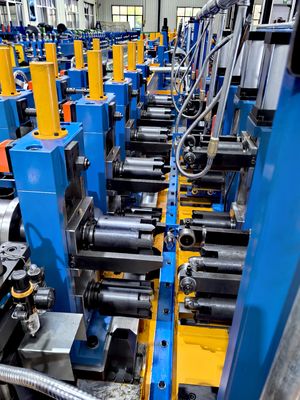 Linha de produção de moinho de tubos Equipamento de solda de aço carbono Máquina de fabricação de ERW de alta frequência Φ114-Φ273 Linha de tubos soldados de alta precisão